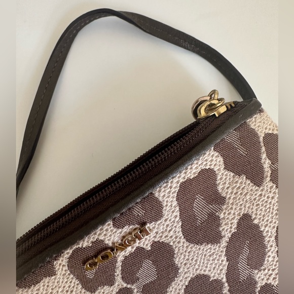 Coach Wallet/Wristlet - Picture 3 of 4